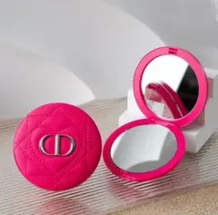 Dior ノベルティ　コンパクトミラー 鏡　手鏡　化粧　ピンク　オシャレ　上品のサムネイル
