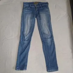 C17スキニーデニム ライトブルーM　ストレッチ