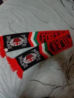 希少 ACミラン ULTRAS BRIGATE ROSSONERE マフラー - メルカリ