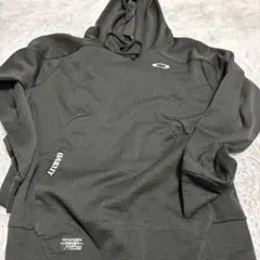 グレー パーカー