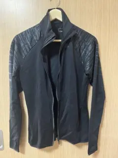 adidas ブラック ラッシュガード