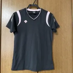 DESCENTE バレーボールシャツ ブラック×ピンクのサムネイル
