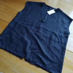 【新品】 Vネック ノースリーブベスト 黒　M　オーバーサイズ