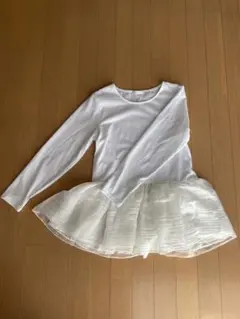 ペプラム　裾チュール　長袖 トップス