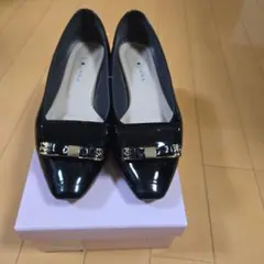 DIANA 黒 フラットシューズ スクエアトゥ