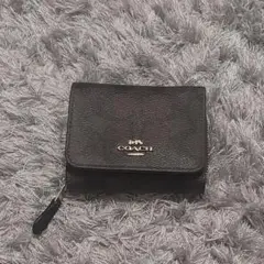 【即購入可】 COACH シグネチャー ブラウン ウォレット 三つ折りのサムネイル