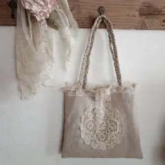 ビアズリー beardsley♡2WAYラフィアトートバッグ　ホワイト　新品❣️ ビアズリー beardsley♡2WAYラフィアトートバッグ ホワイト 新品