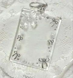 Item thumbnail for item 8a5f15ea-ed85-4553-b7da-78f5caf25cb3