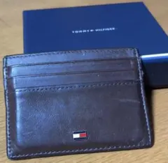 TOMMY HILFIGER ブラウンカードケース