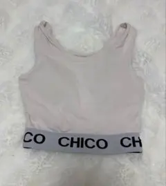Chico ロゴ入り ショート丈 タンクトップのサムネイル