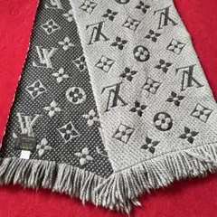 ヴィトン エシャルプ ロゴマニア マフラー 国内正規品