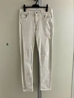 【ROBERT GELLER】オフ白 アイボリー スキニー デニム パンツのサムネイル