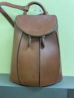 バジーレ BASILE レザー リュックサック ブラウンのサムネイル