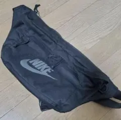 NIKE ボディバッグ ウエストポーチ ブラックのサムネイル