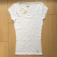 【新品】Tシャツ/カットソー　タグ付き