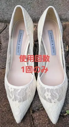 CHARLE & KEITH　パンプス　ハイヒール　ホワイト　24.0　24.5のサムネイル