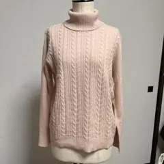 AyIes buryピンク ケーブル編み タートルネックセーター　カシミア混