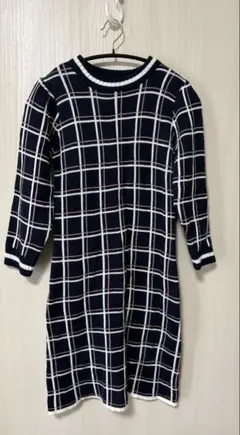格子柄　紺色　ピンク　チェック　秋服　冬服ニットワンピース