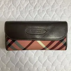 Burberry ブルーレーベルピンク系チェック 長財布のサムネイル