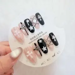 ブラック×ピンク 星 十字架 ゴシック 地雷系 韓国Y2K ネイルチップM量産型