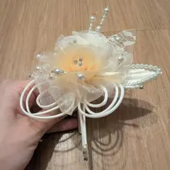 花モチーフ コサージュ