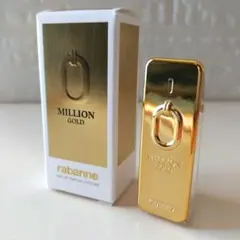 ラバンヌ　ミリオン ゴールド オードパルファム インテンス　5ml ミニ香水のサムネイル