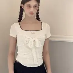MUGUET lace docking cutsew ホワイト トップスのサムネイル