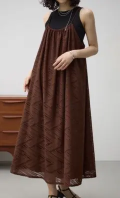 大幅値下げ！【新品未使用　美品】アズール　レースホルターネックキャミワンピース