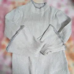 シルバーラメ入りハイネック長袖トップス