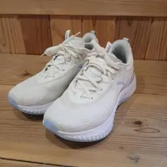 PUMA プーマ softrideソフトライド スニーカー24cmのサムネイル
