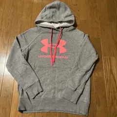 under armor ロゴパーカー　Mサイズ