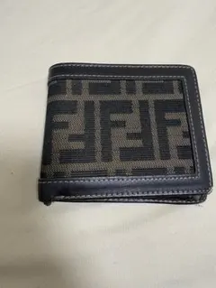 FENDI フェンディ PVC 財布 ズッカ柄 ズッキーノ ２つ折り ビンテージ 訳あり/希少】フェンディ ズッキーノ 二つ折り財布 ヴィンテージ FF柄