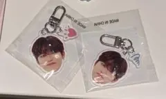 TREASURE ジョンウ 顔アクキー 喜・哀