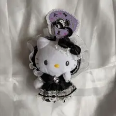 ハローキティ 黒ドレス ラブリーフリルマスコット　ブラック 新品タグ付き