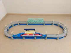 プラレール レールセット 駅舎・高架橋付き