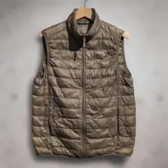 UNIQLO カーキ ウルトラライトダウンベスト M　ユニクロ