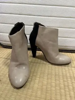 【AU BANNISTER】ベージュと黒のレザーアンクルブーツ【23.5】