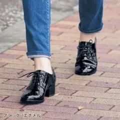 未使用 BENEBIS ベネビス 本革エナメルレースアップシューズ