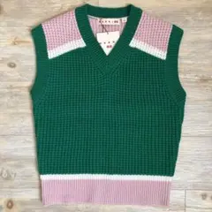 マルニ×ユニクロUNIQLO ニットVネックベスト　グリーン×ピンク×ホワイト