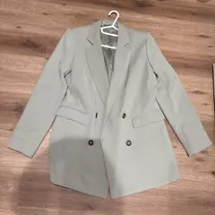 タイムセール！12時まで！　GU　春色ジャケット　ダブルブレスト　M