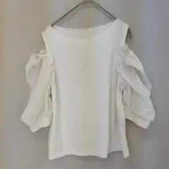 【CutieBeauty】オープンショルダー　白　パフスリーブ　Ｌ　半袖　肩だし