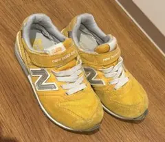 ニューバランス スニーカー