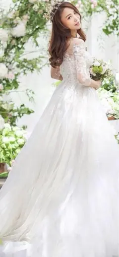 絶賛お値下げ中!【ブーケ付】ほぼ新品！プリンセス風ふわふわウェディングドレス