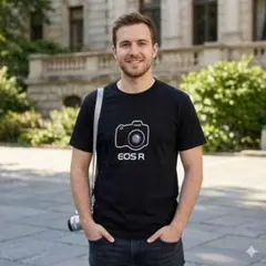 良品★UNIQLO ユニクロ UT Canon EOS R コラボ Tシャツ M