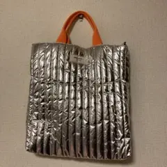 シルバー キルティング トートバッグ