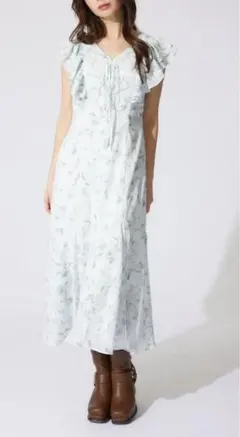 rienda 花柄シフォンワンピース