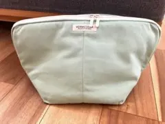 Item thumbnail for item c9d1775d-47d5-47c6-8d2e-90118f4795cb