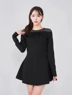 デコルテシアーカットミニワンピース