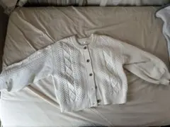 アイボリー ケーブルニット カーディガン
