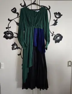 アシンメトリックワンピース 緑 青 黒
